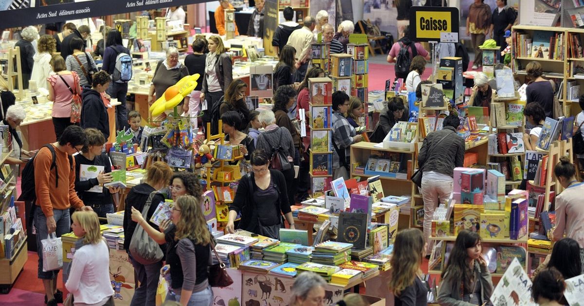 Marché aux livres - Caisse a lire