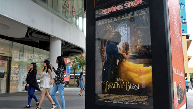 La Belle et la Bête»: Le dernier Disney reporté en Malaisie à cause de son  «moment gay»