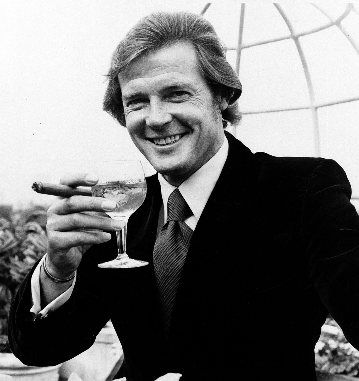 Roger Moore, Du Saint à Bond - Rts.ch - Cinéma