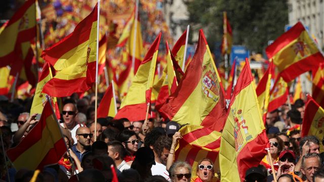 Les ventes du drapeau national explosent en Espagne