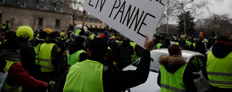 Dixième Samedi De Mobilisation Des Gilets Jaunes Sur Fond De