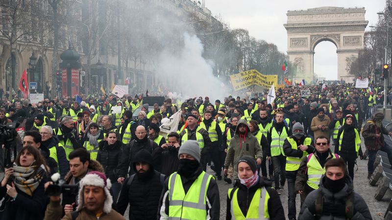 Près De 1800 Condamnations Depuis Le Début Des Gilets