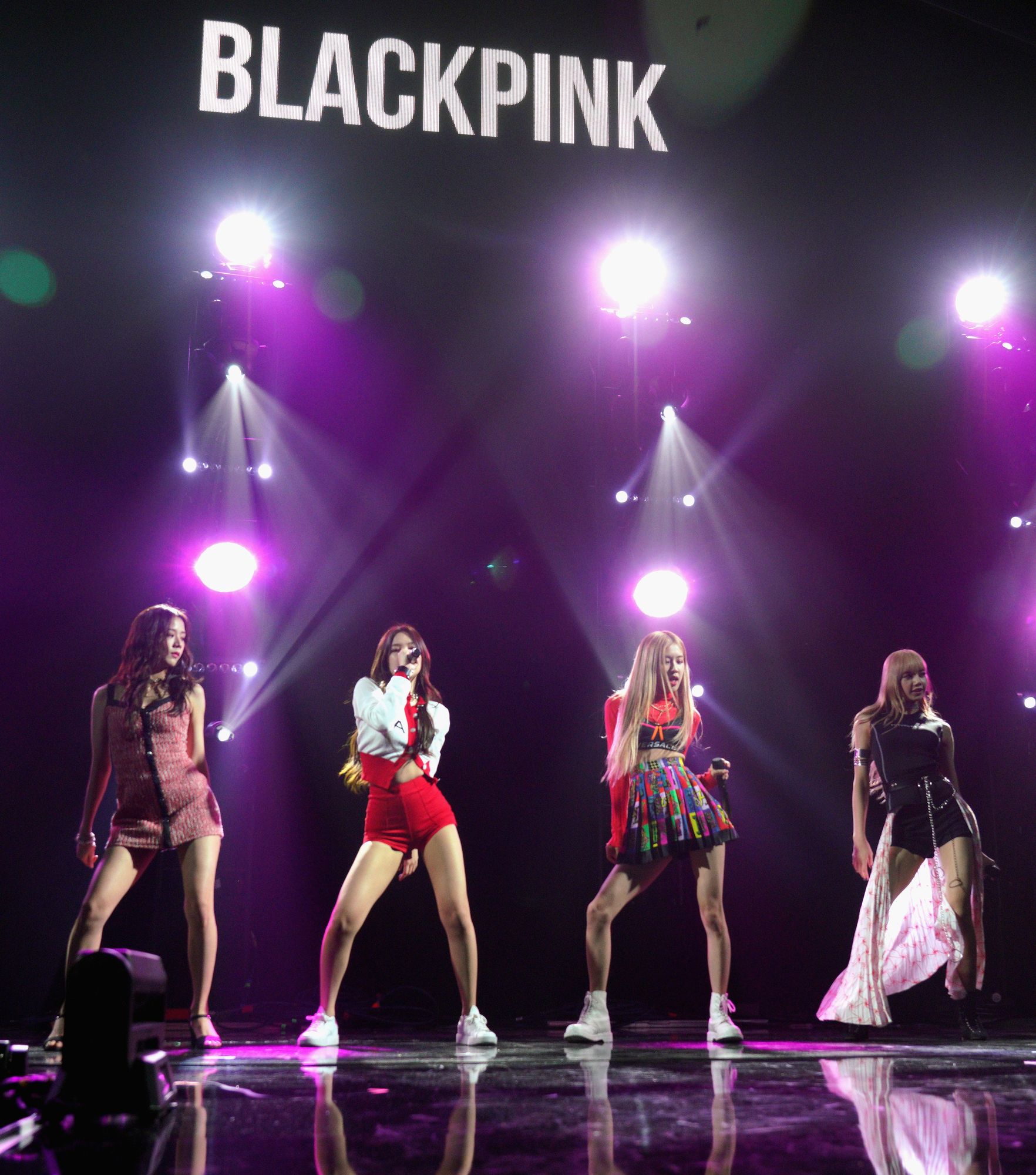 Le Groupe De K-pop Blackpink Bat Le Record De Vues Sur YouTube - Rts.ch ...