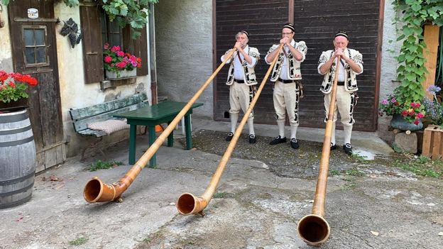 Le Trio De Cors Des Alpes Les Trois Jean Radio Play Rts