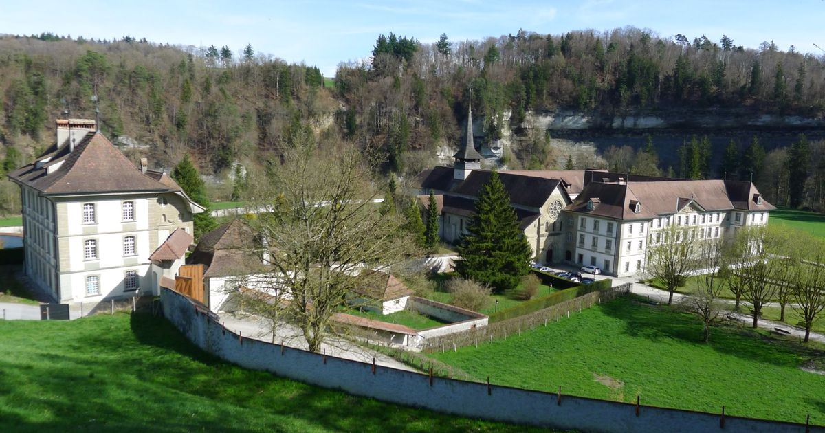 Messe transmise en direct de l'Abbaye d'Hauterive, FR ...