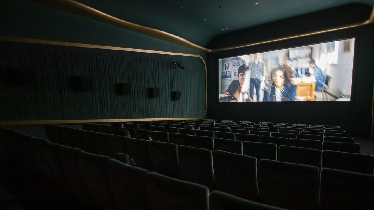 Les Cinemas Pourraient Rouvrir Le 8 Juin Mais Le Public Sera T Il La Rts Ch Cinema