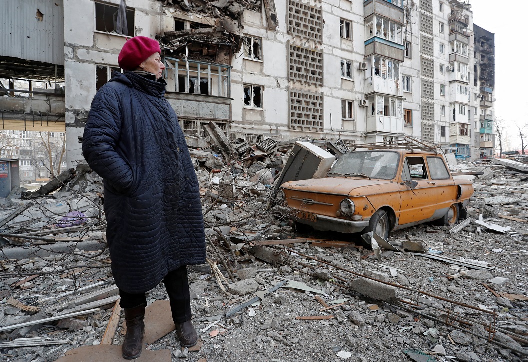 One of the buildings in Mariupol was completely destroyed. [Alexander Ermochenko - Reuters]