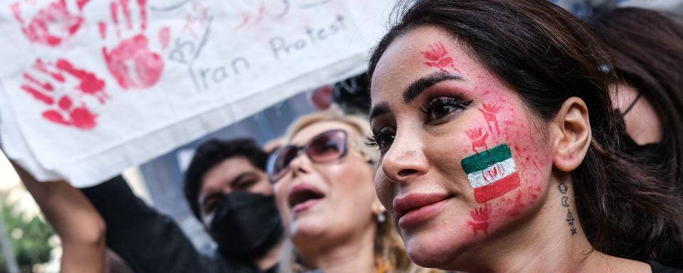 Les manifestations se poursuivent en Iran. [Sedat Suna - Keystone/EPA]