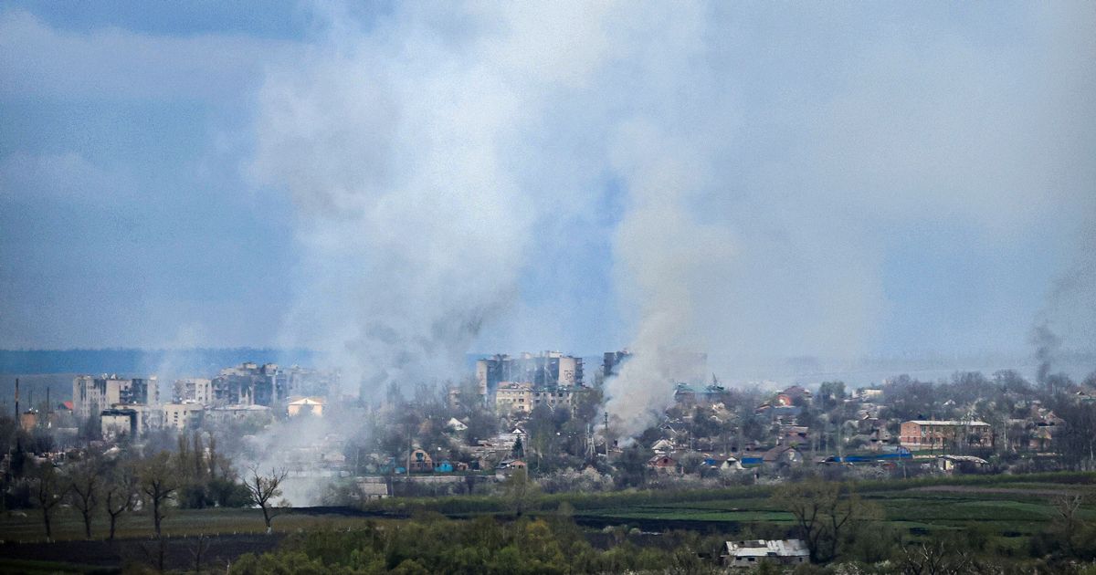 Moskau fordert Bachmouts „Befreiung“, Wladimir Putin gratuliert Wagners Gruppe und der russischen Armee – rts.ch