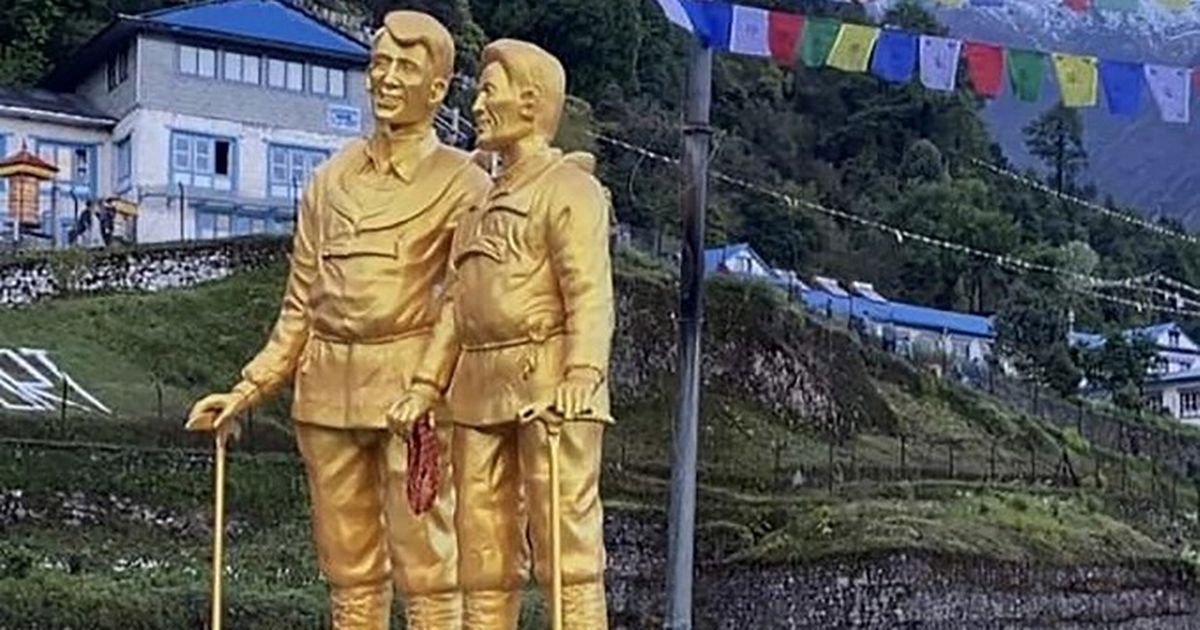 “Statues de Sir Edmund Hillary et Tenzing Norgay Sherpa dévoilées pour le 70e anniversaire de la première ascension de l’Everest”