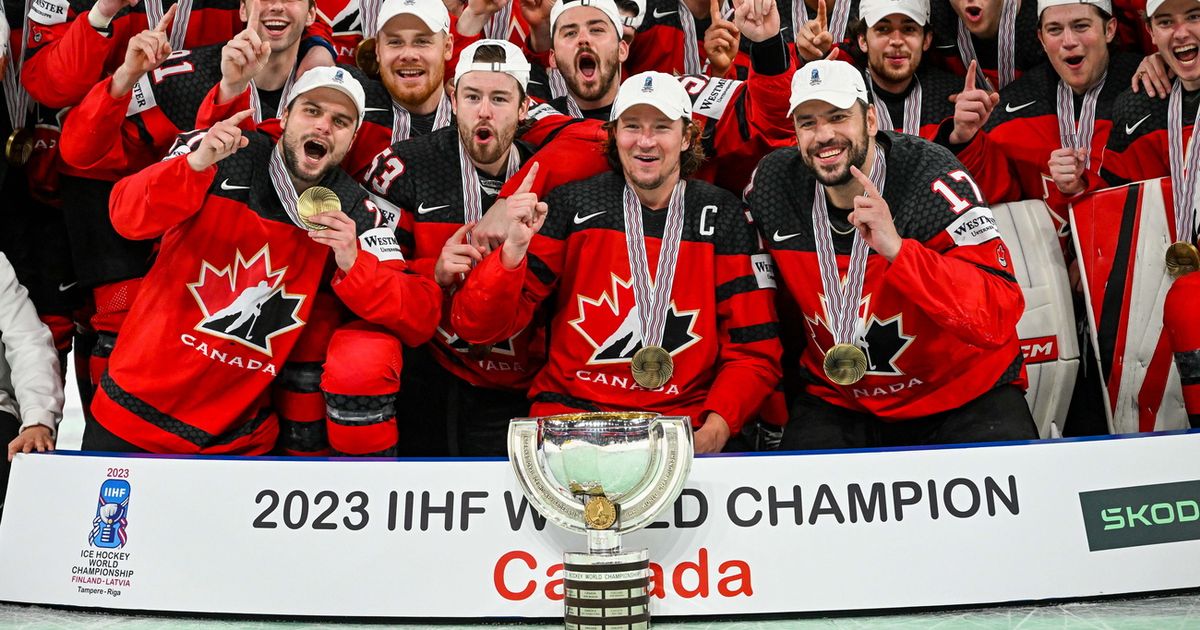 Le Canada remporte pour la quatrième fois le championnat du monde de hockey sur glace