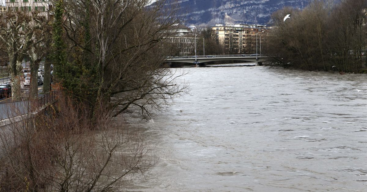 Warning: High Levels of Escherichia coli in Arve River Pose Health Risks for Nautical Activities